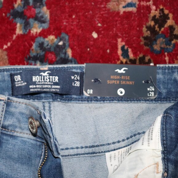 HOLLISTER Ripped Skinny Jeans - Picture 2 of 3